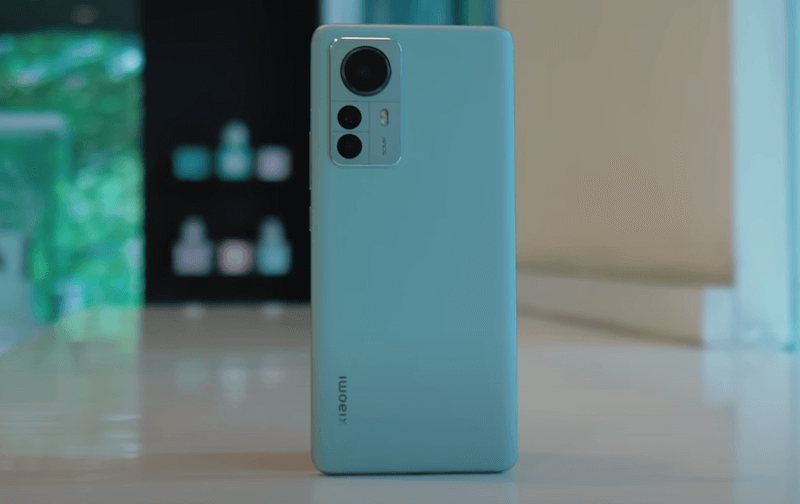Harga dan Spesifikasi Xiaomi 12 Pro